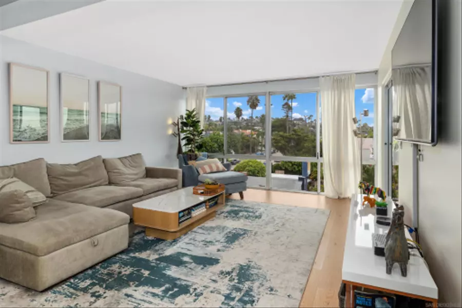 4944 Cass St. #407, San Diego, CA 92109