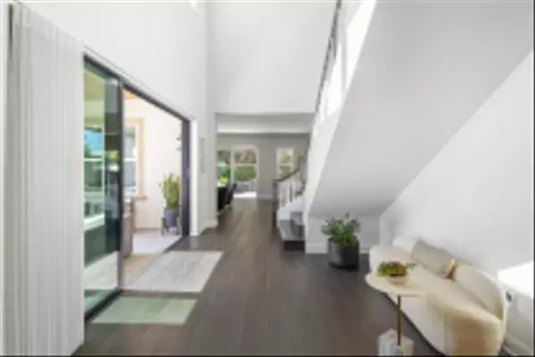 Carlsbad, CA 92010,4706 Chase Ct