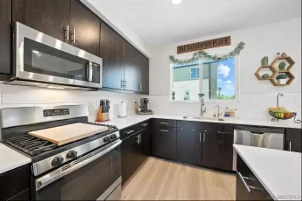 San Diego, CA 92154,5405 Calle Sand Arch #197