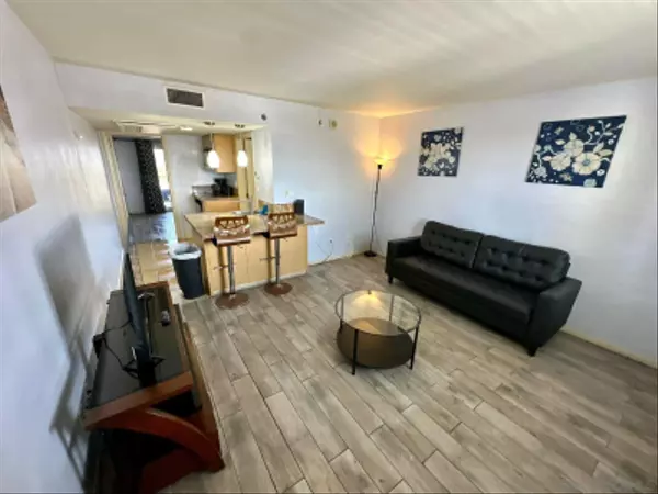 National City, CA 91950,801 National City Blvd #913