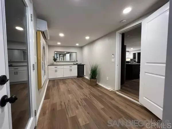 San Diego, CA 92116,4609 E Mountain View Dr