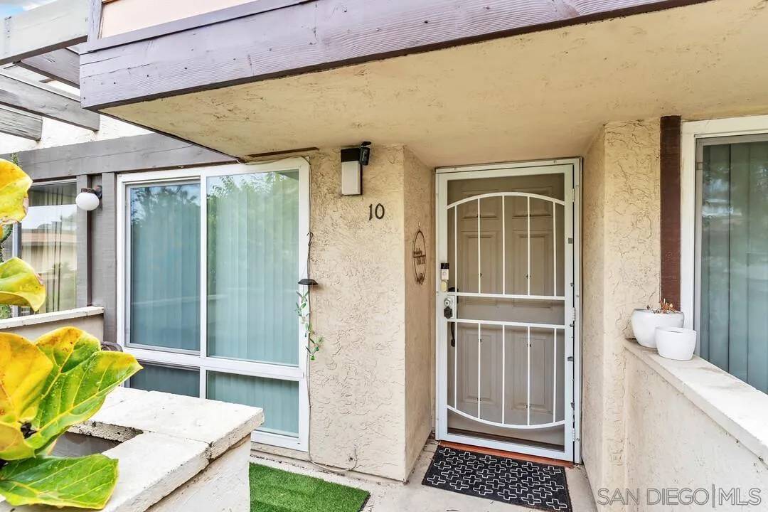 El Cajon, CA 92021,745 E Bradley Ave #10