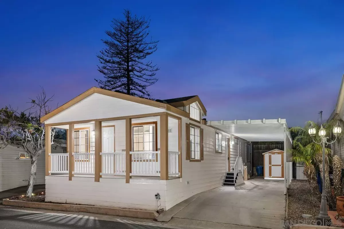 Chula Vista, CA 91911,121 Orange Ave #SPC 32