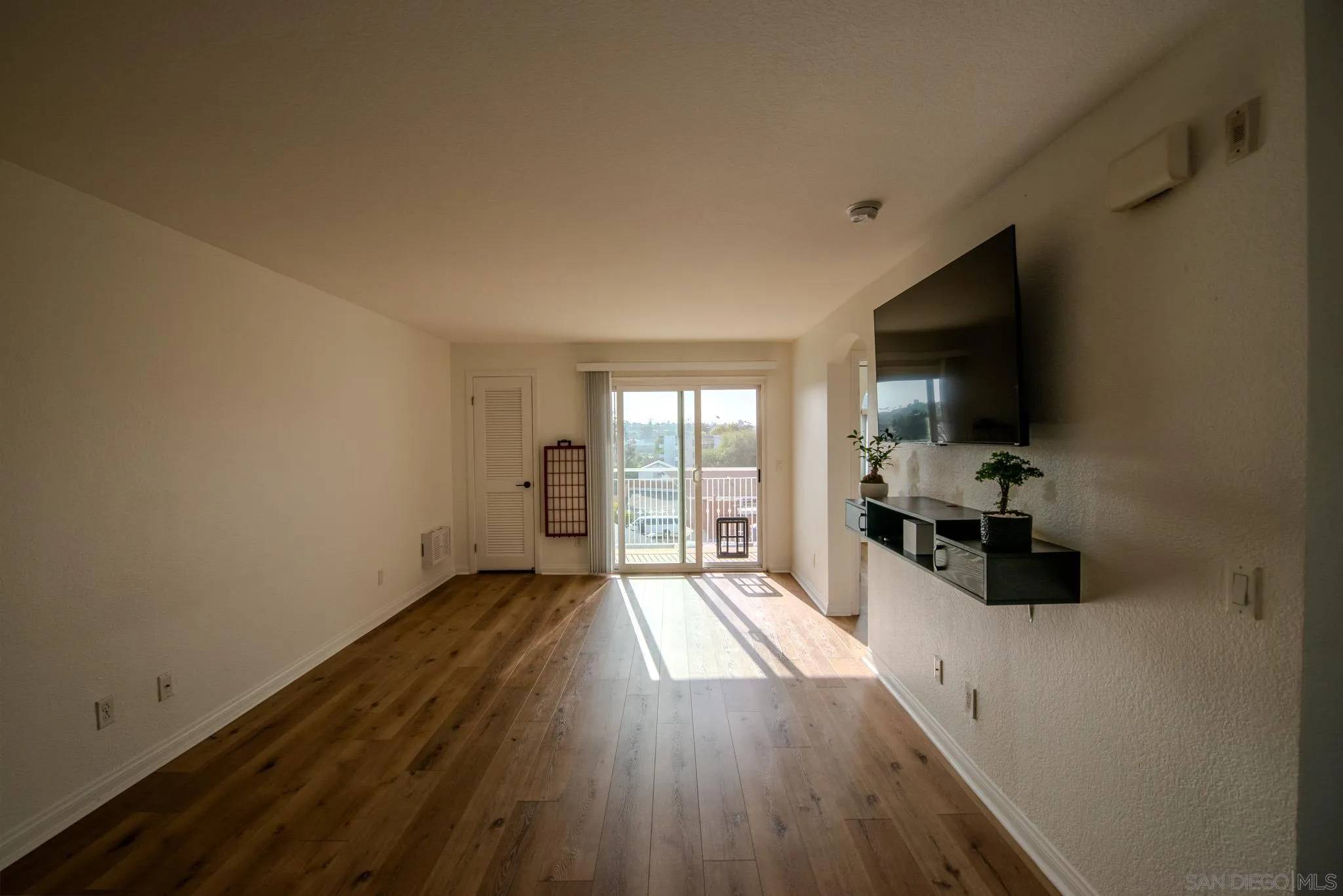 San Diego, CA 92115,5252 Orange AVe #434