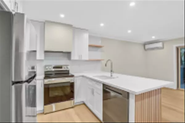 San Diego, CA 92107,4368 Temecula St #101