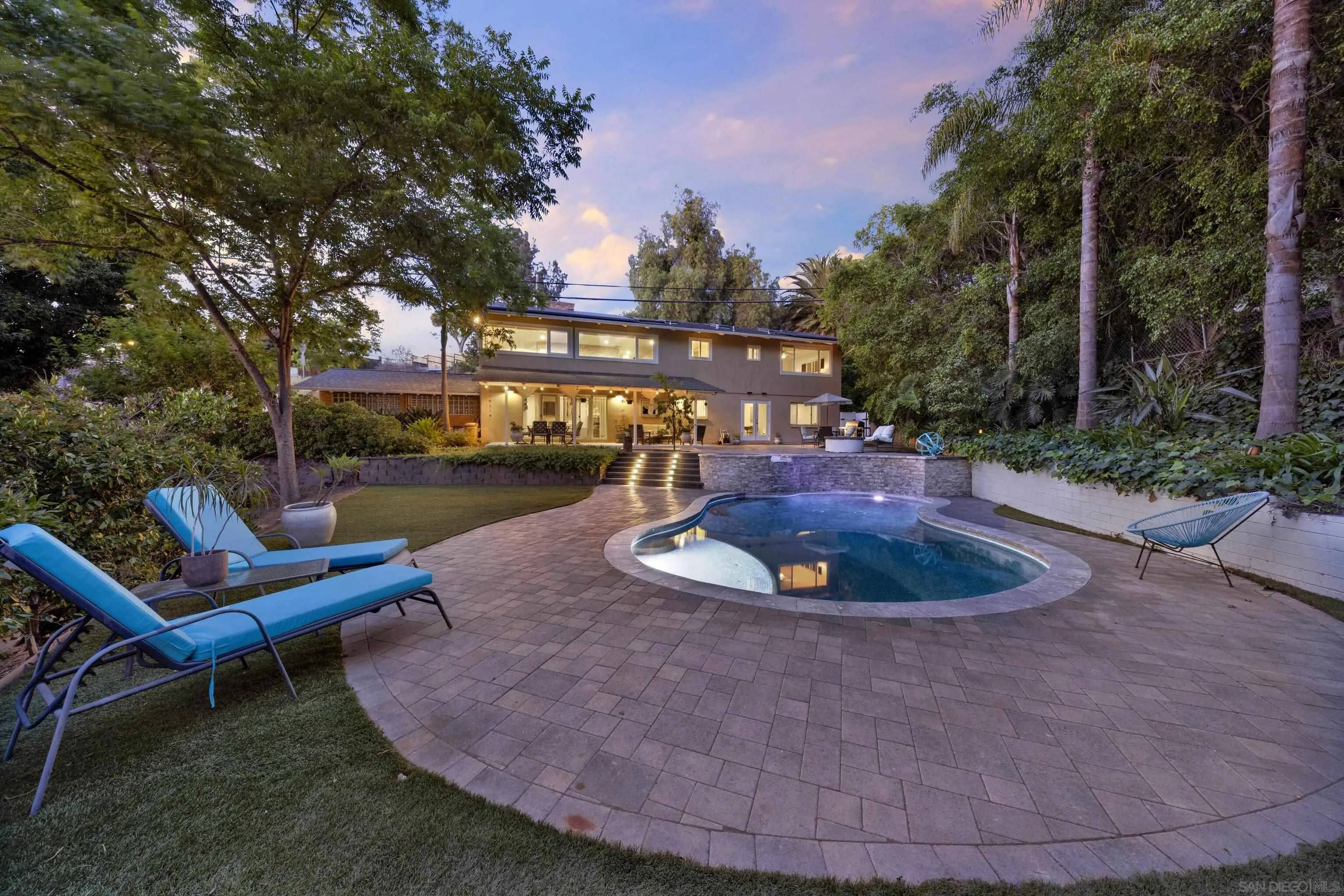 La Mesa, CA 91941,9399 Carmichael Dr