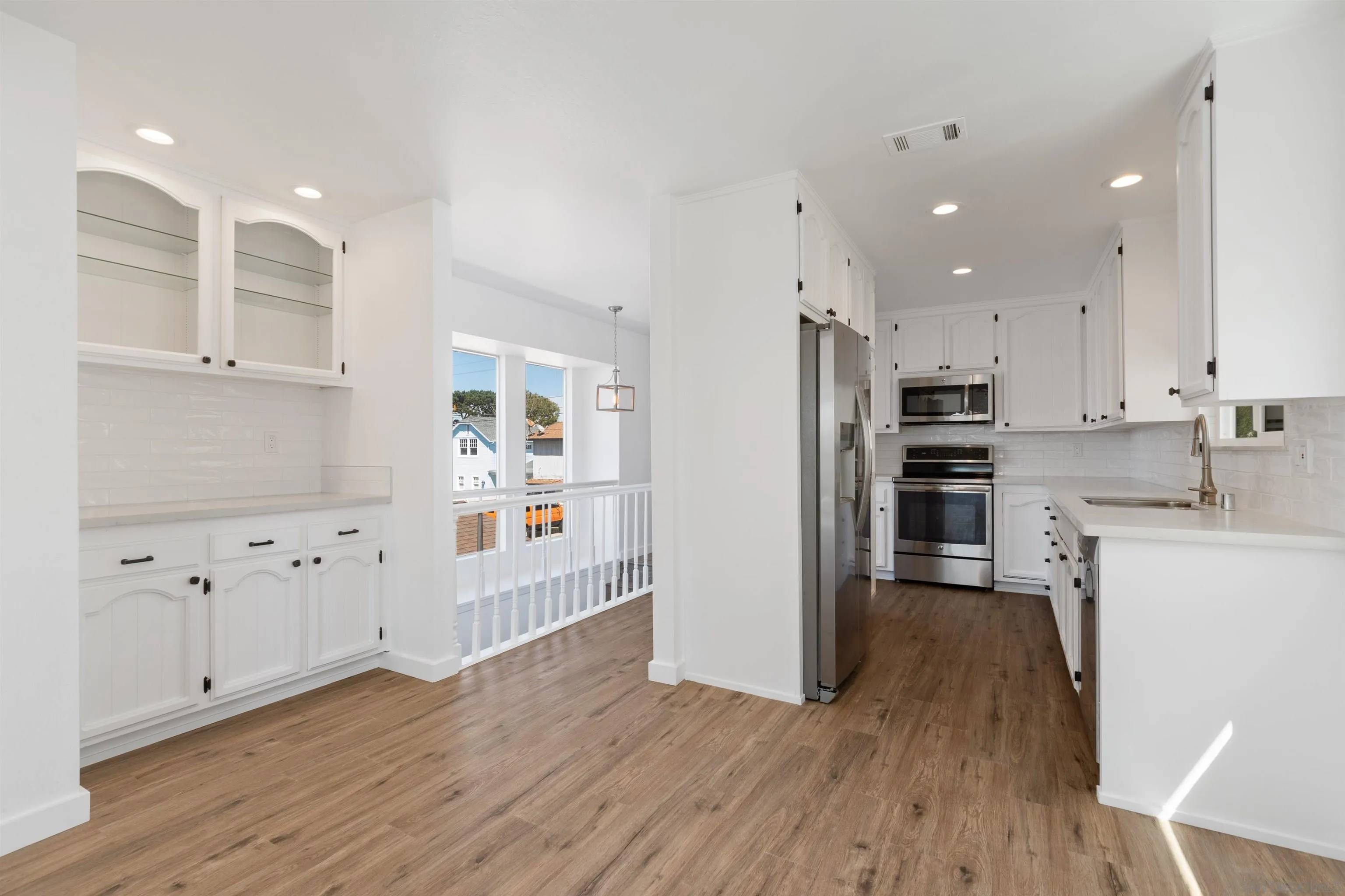 Encinitas, CA 92024,559 4TH STREET West
