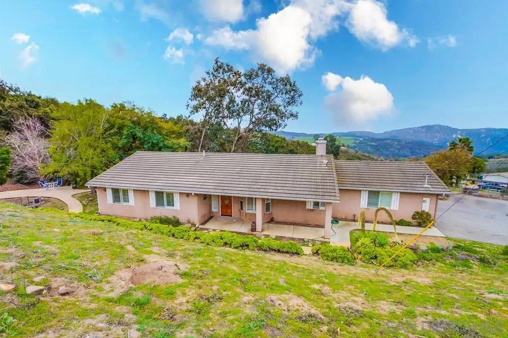 11345 San Antonio Way, Valley Center, CA 92082
