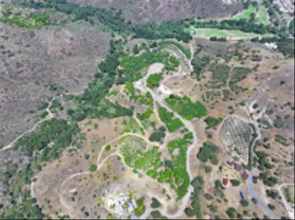 Escondido, CA 92027,2682 Canyon Crest Dr. #2682