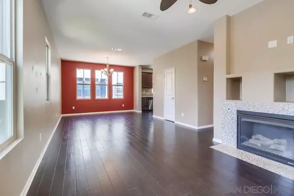 Chula Vista, CA 91913,1874 Violet Ct #1