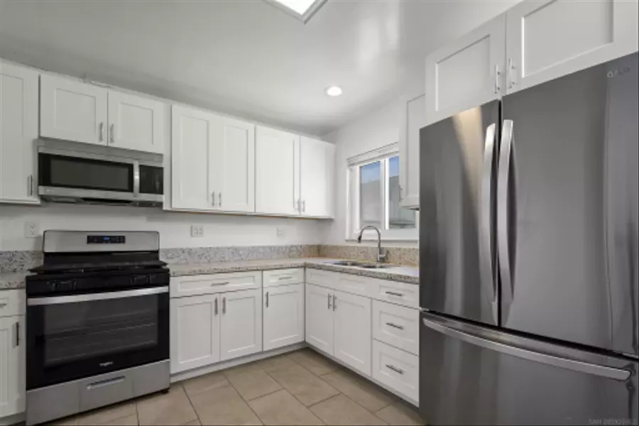1058 10th St, Imperial Beach, CA 91932