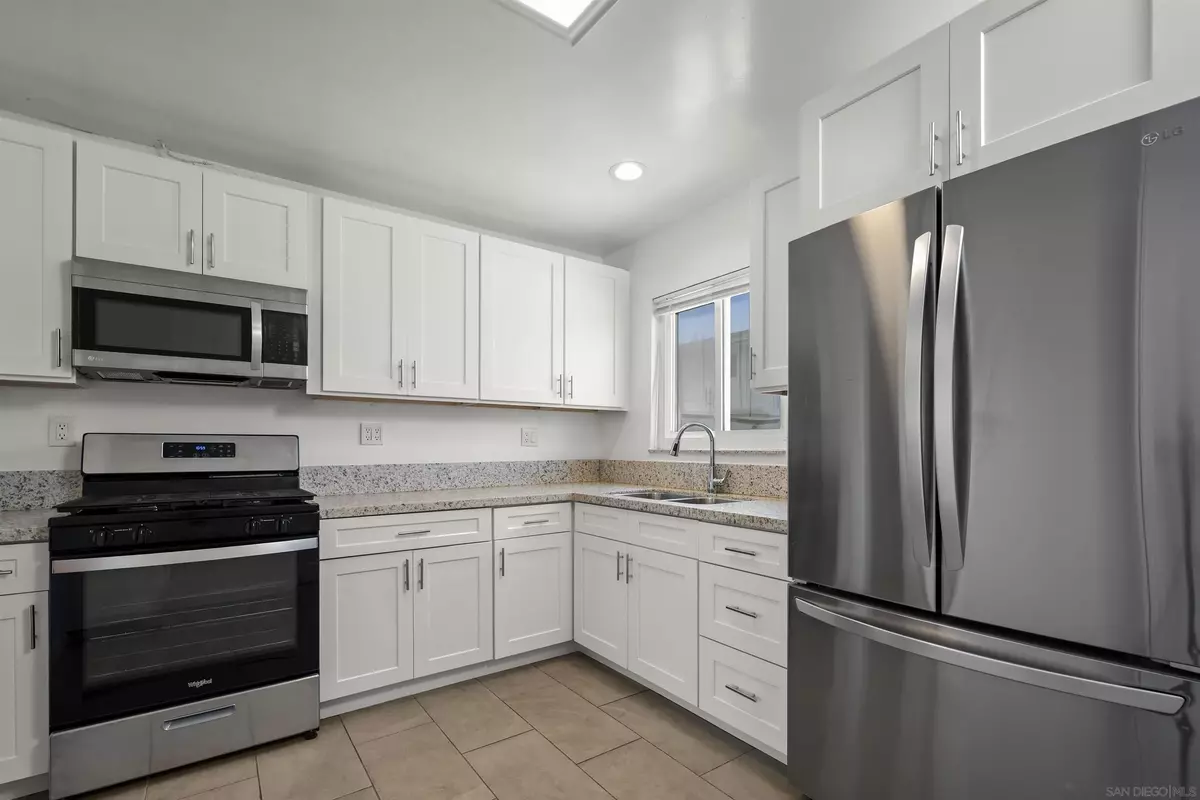 Imperial Beach, CA 91932,1058 10th St