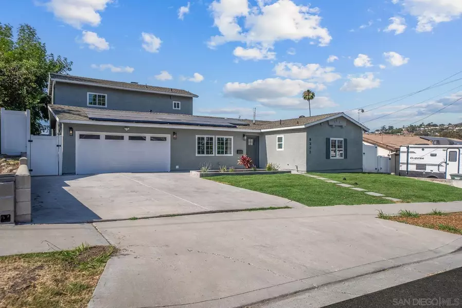 8322 Stansbury St, Spring Valley, CA 91977