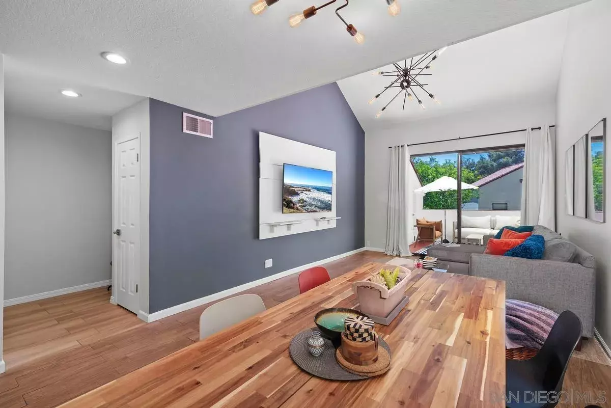 San Diego, CA 92128,16120 Avenida Venusto #17