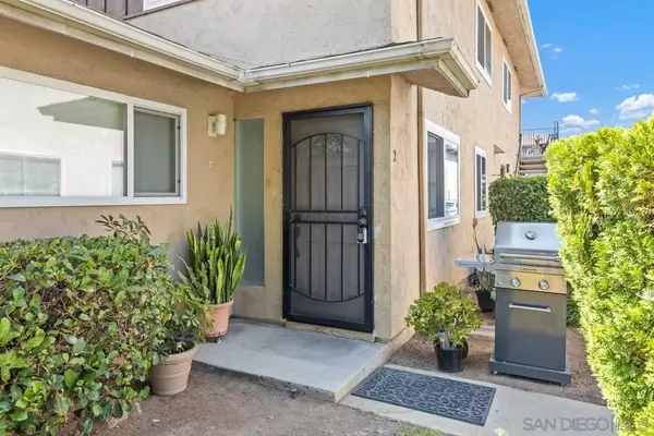 Lakeside, CA 92040,12152 Lemon Crest Drive ##2