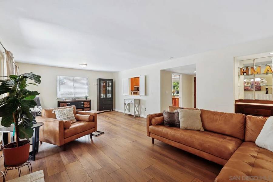 12055 Caminito Campana, San Diego, CA 92128