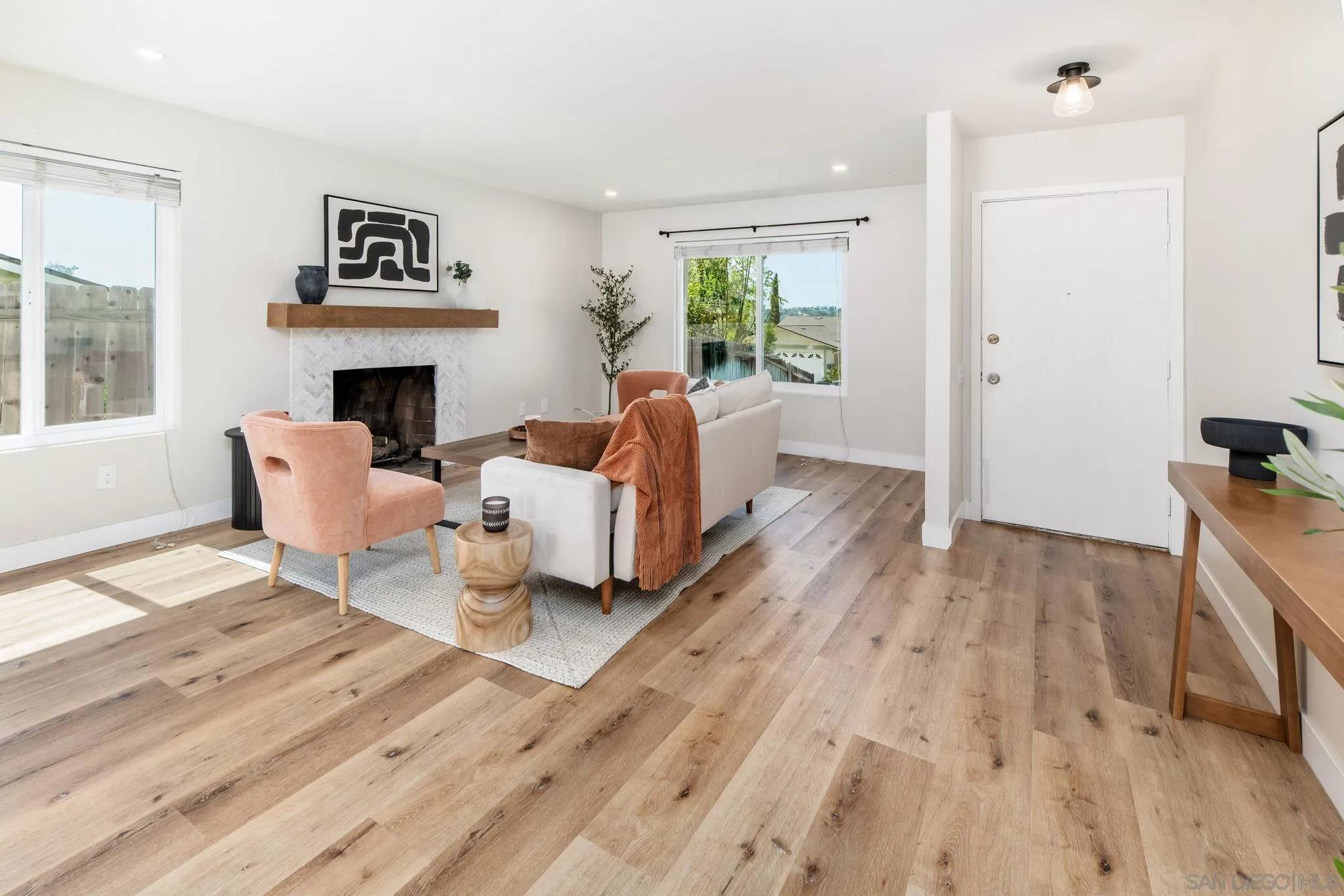 Poway, CA 92064,14555 High Pine St