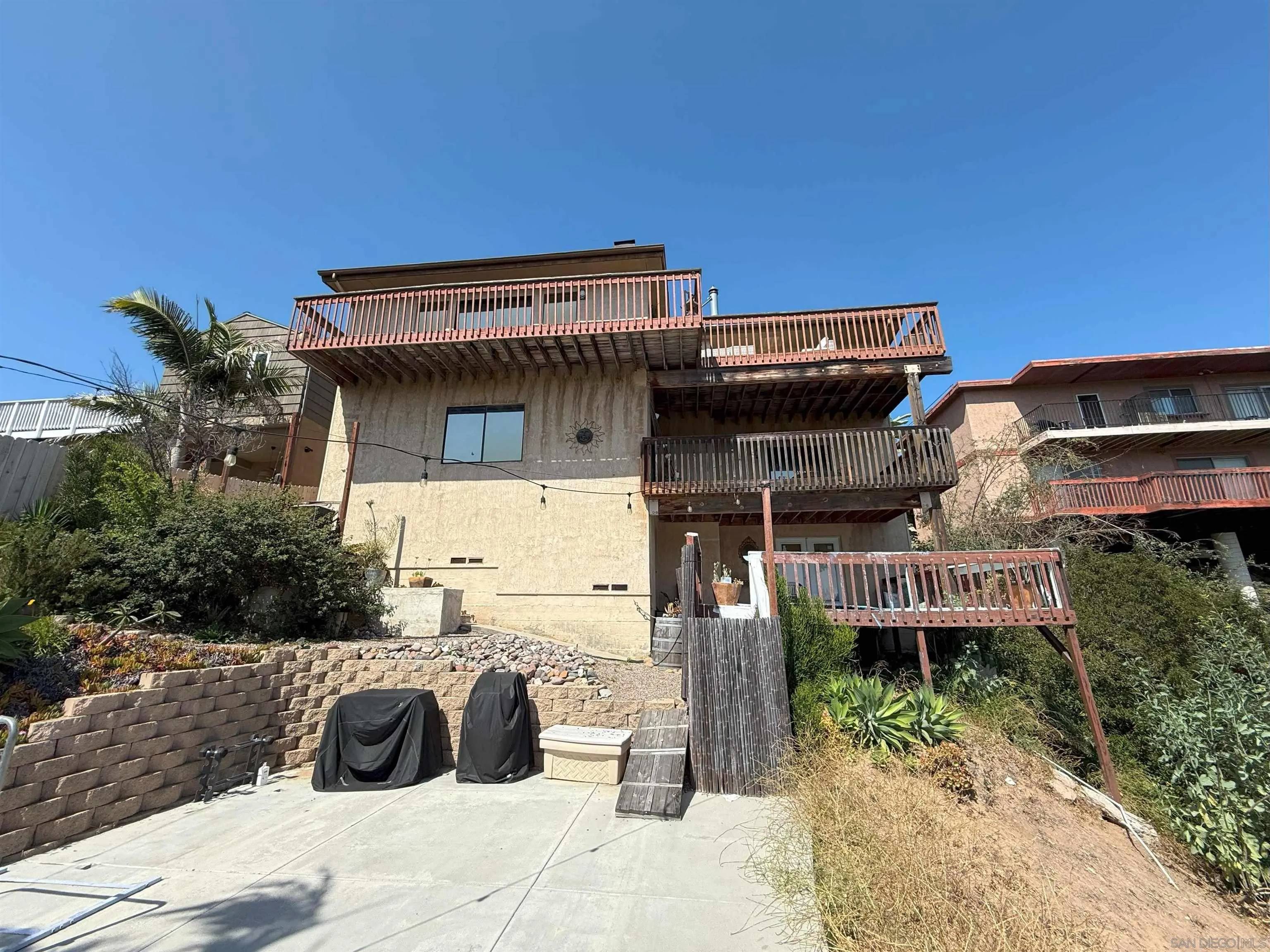 4810 Baylor Dr, San Diego, CA 92115