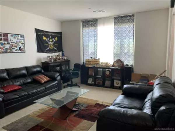 Chula Vista, CA 91910,1367 SANTA DIANA RD #4