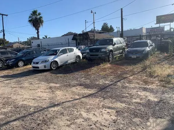 El Cajon, CA 92020,927 W. MAIN ST.