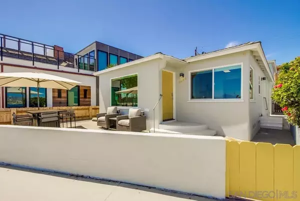 San Diego, CA 92109,3286-88 Bayside Walk