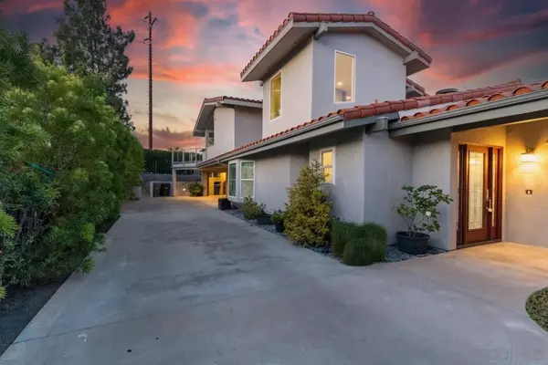Fallbrook, CA 92028,907 Ridge Heights Road