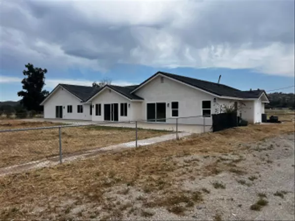 Ramona, CA 92065,2152 Walnut St