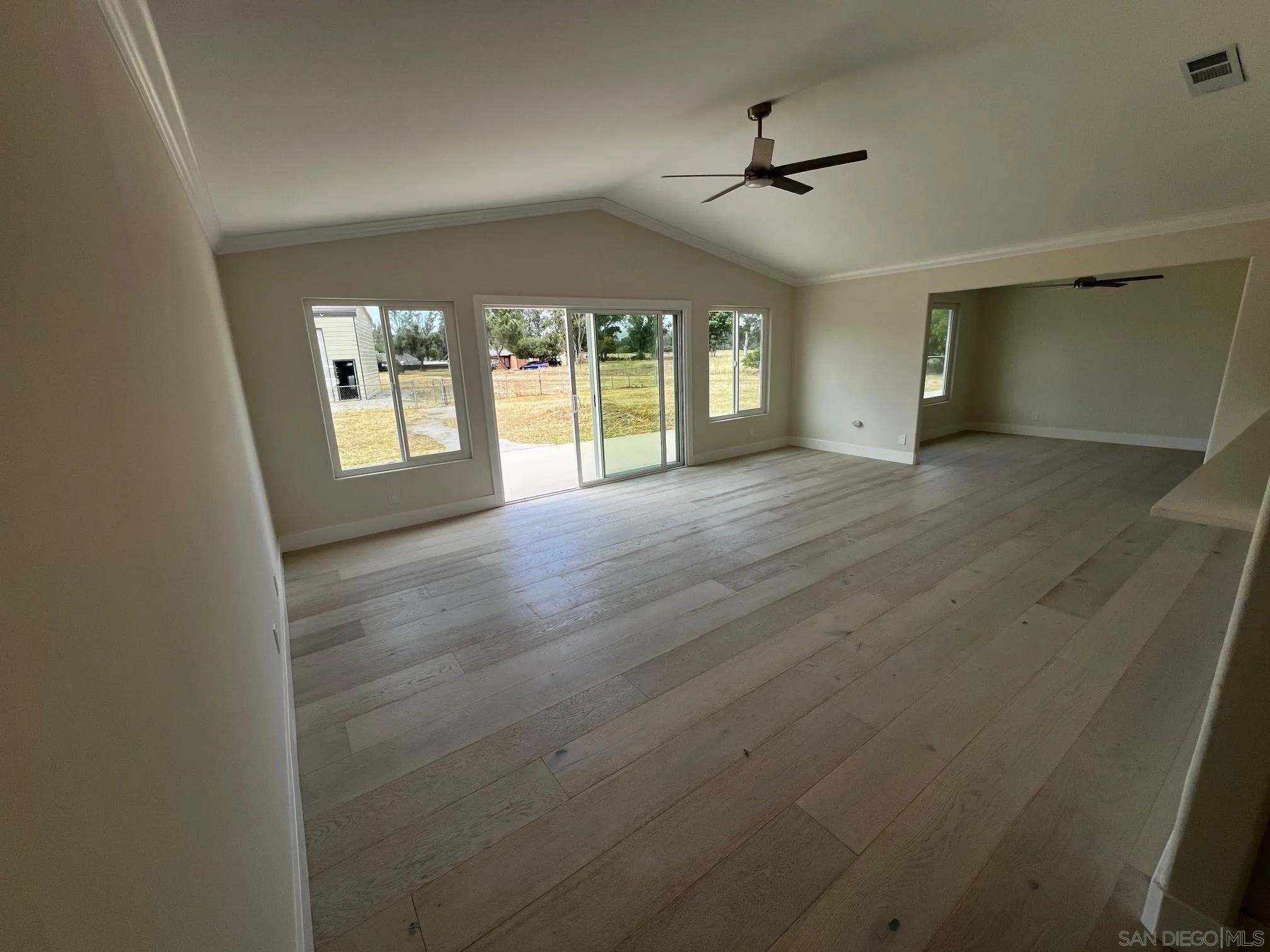 Ramona, CA 92065,2152 Walnut St
