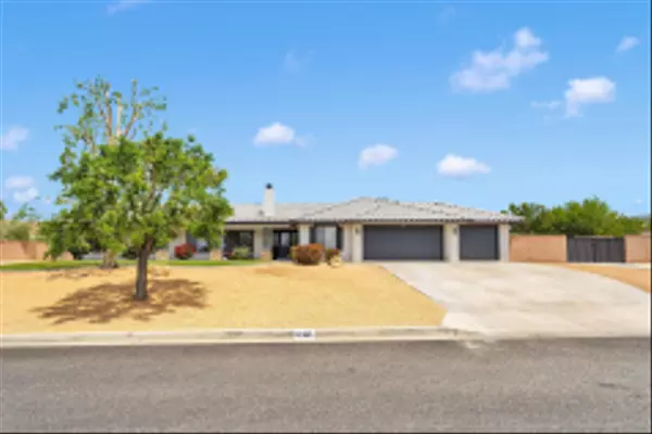Apple Valley, CA 92307,15305 Lookout Rd