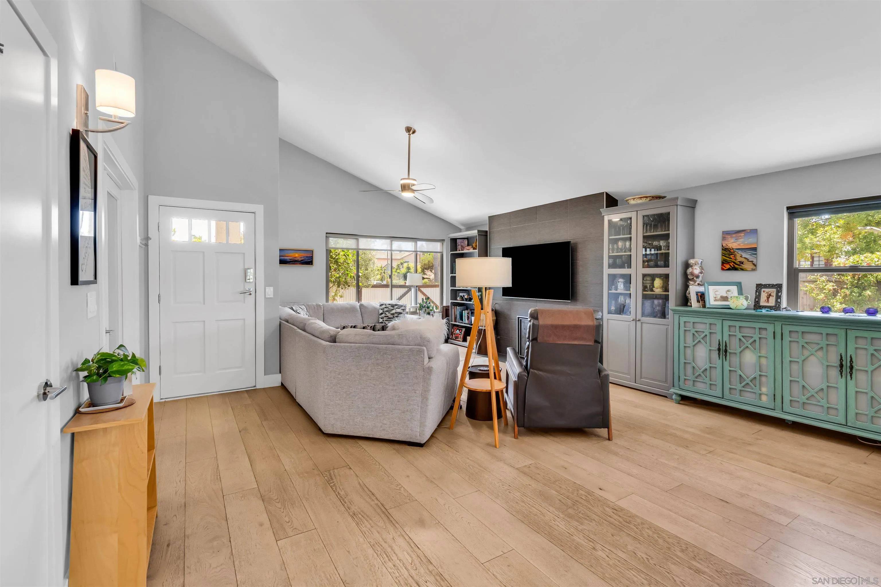 Encinitas, CA 92024,1604 Olmeda St
