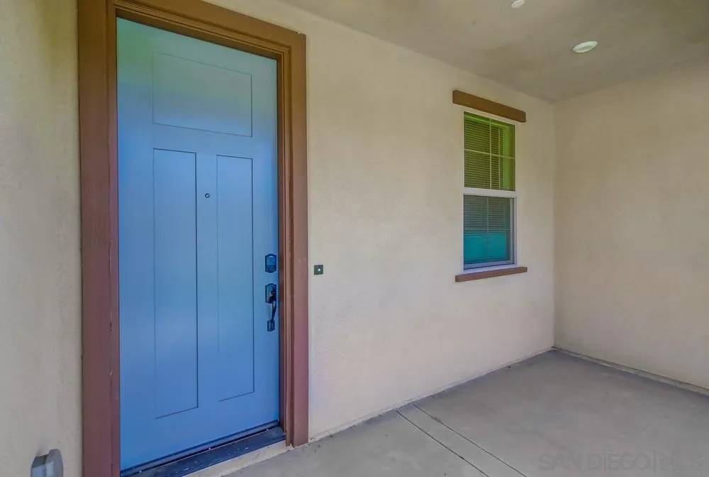Escondido, CA 92027,2407 Medley Ln