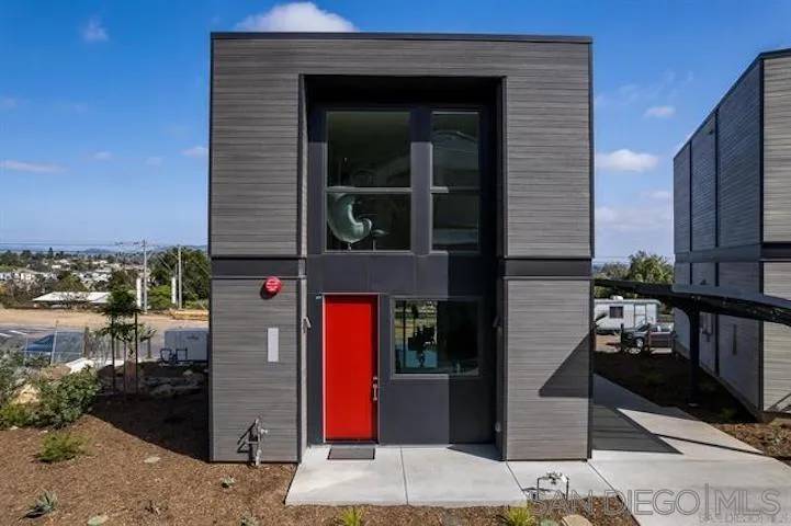 8236 High Street, La Mesa, CA 91941