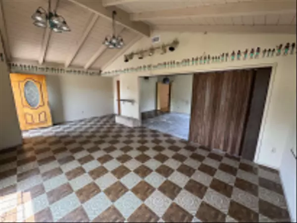 San Diego, CA 92126,10490 Stanfield Cir