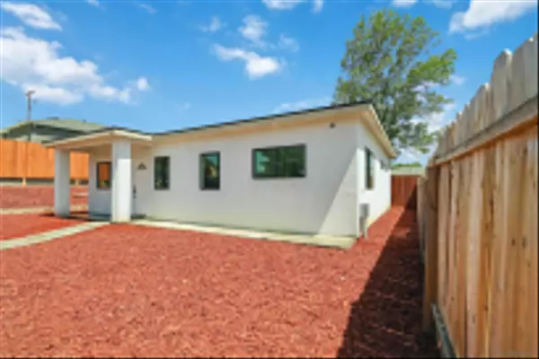 4712-4714 Harbinson Ave., La Mesa, CA 91942