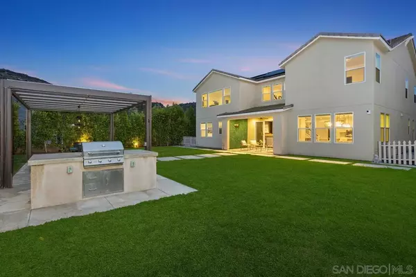 Escondido, CA 92029,2807 California Poppy Street