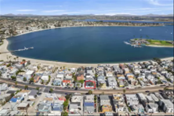 San Diego, CA 92109,804 Toulon Ct