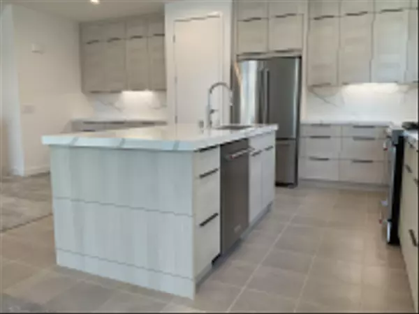 San Diego, CA 92108,2636 Everly Dr.