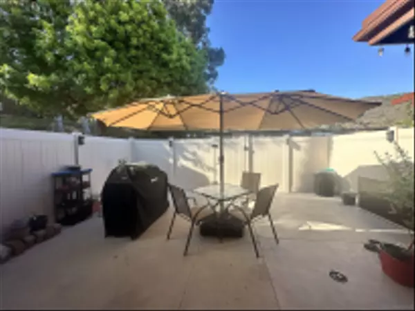 Santee, CA 92071,8741 Wahl St