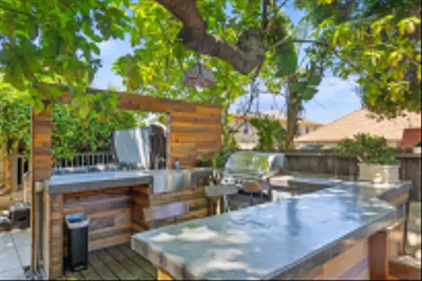 San Diegp, CA 92102,942 23rd St