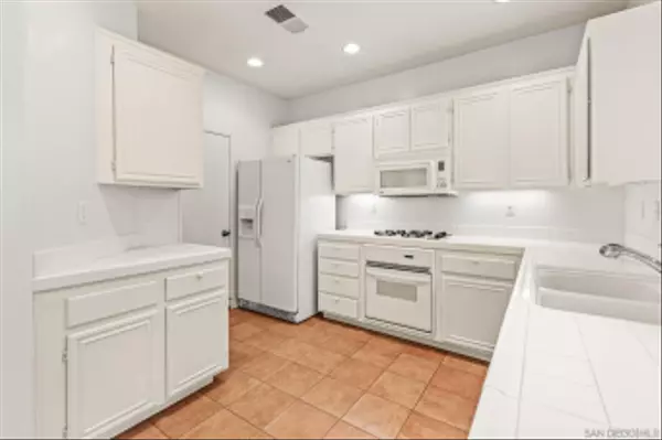 La Jolla, CA 92122,5544 Renaissance #2