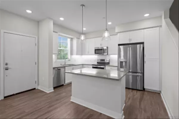 San Marcos, CA 92069,139 Avenida Chapala #106