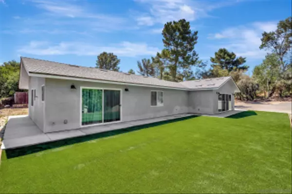 Alpine, CA 91901,1452 Rock Terrace