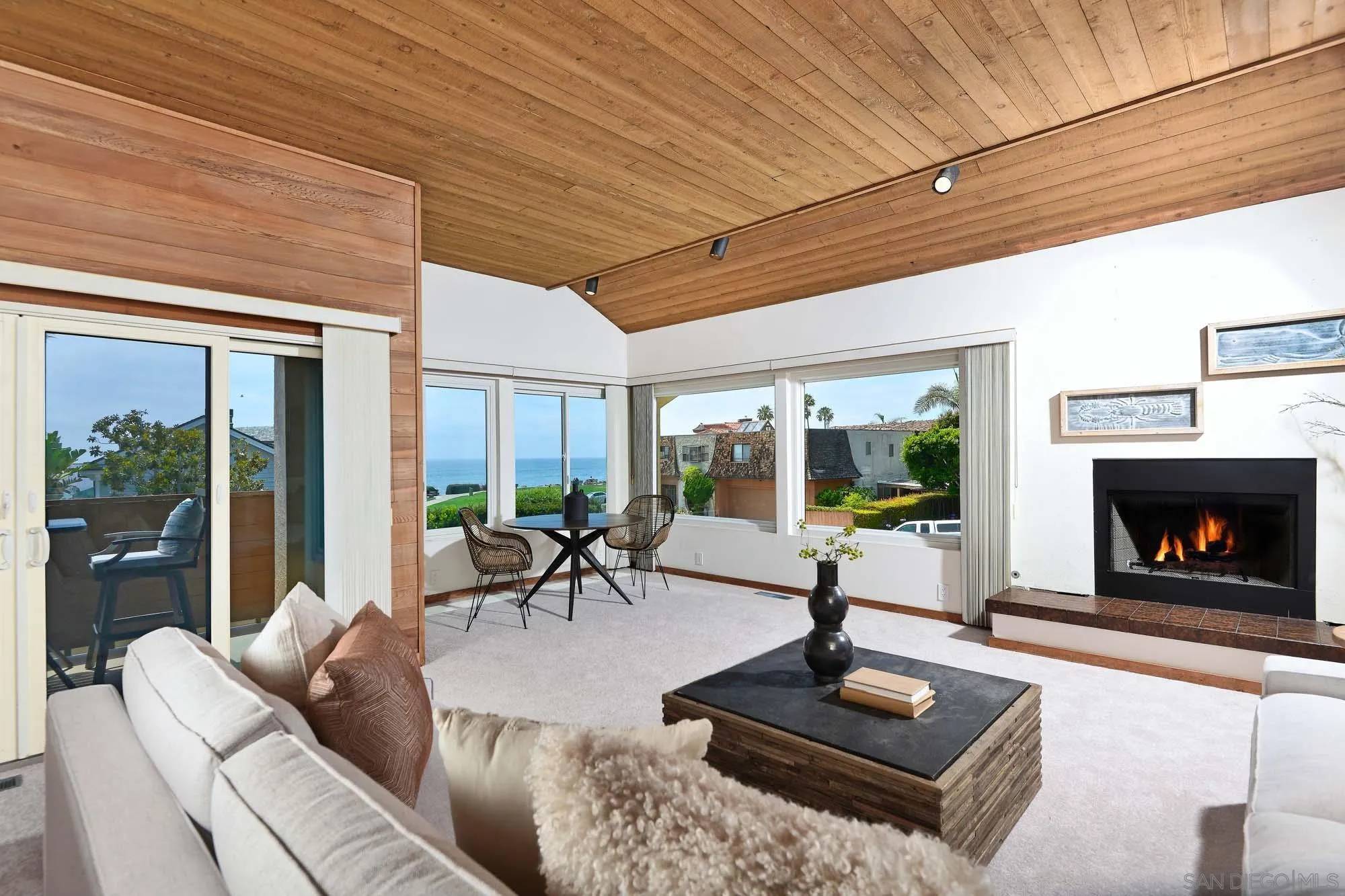 La Jolla, CA 92037,315 Colima Court