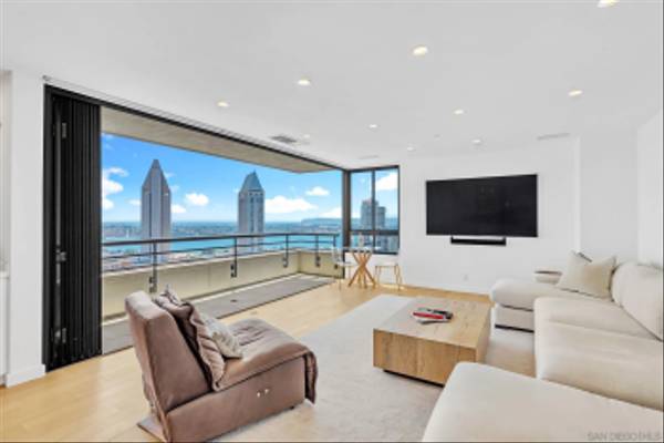 700 Front St #1805, San Diego, CA 92101