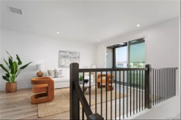 San Diego, CA 92108,2731 Via Avella