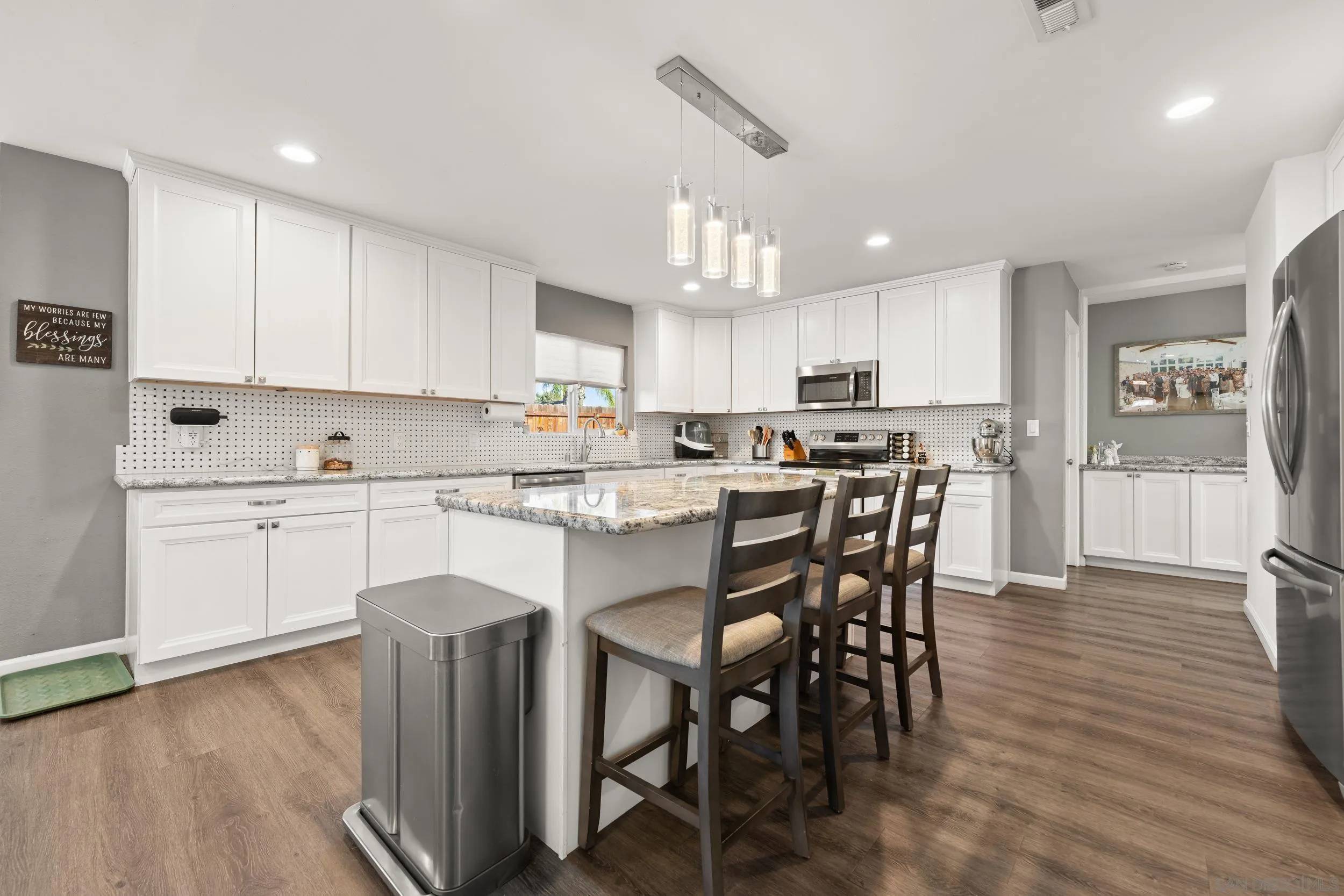 13011 Laurel St, Lakeside, CA 92040