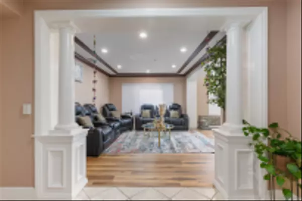 Spring Valley, CA 91978,10394 Valley Waters Dr