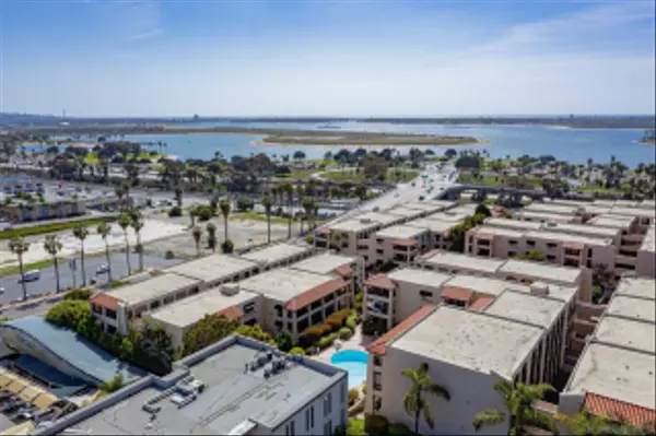 San Diego, CA 92117,2540 Clairemont Dr #307