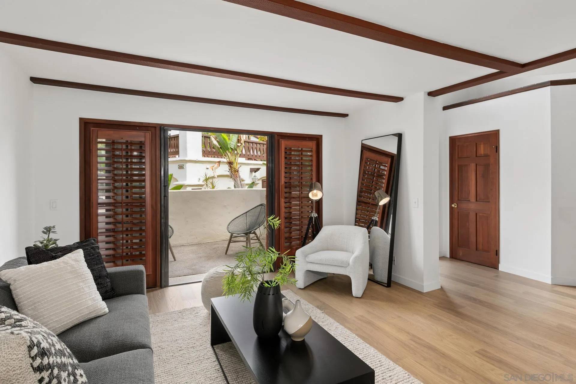 La Jolla, CA 92037,8638 Villa La Jolla #5
