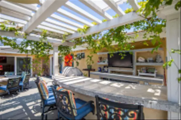 Coronado, CA 92118,1040 Alameda